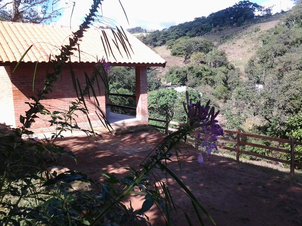 Chales Pedacim Du Ceu Bueno Brandao Room photo